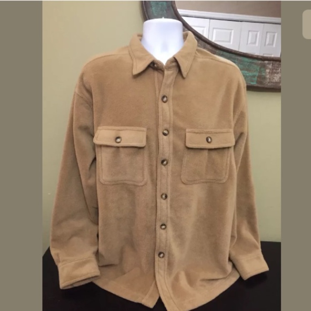Men’s Orvis tan Button Down Shirt Medium